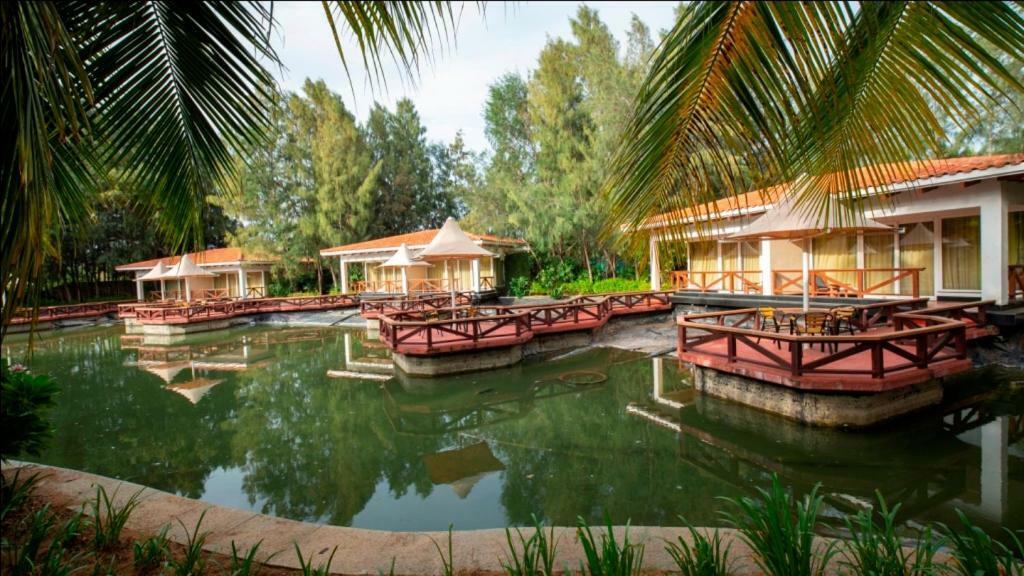 Ocean Spray Hotel Kalapettai ภายนอก รูปภาพ